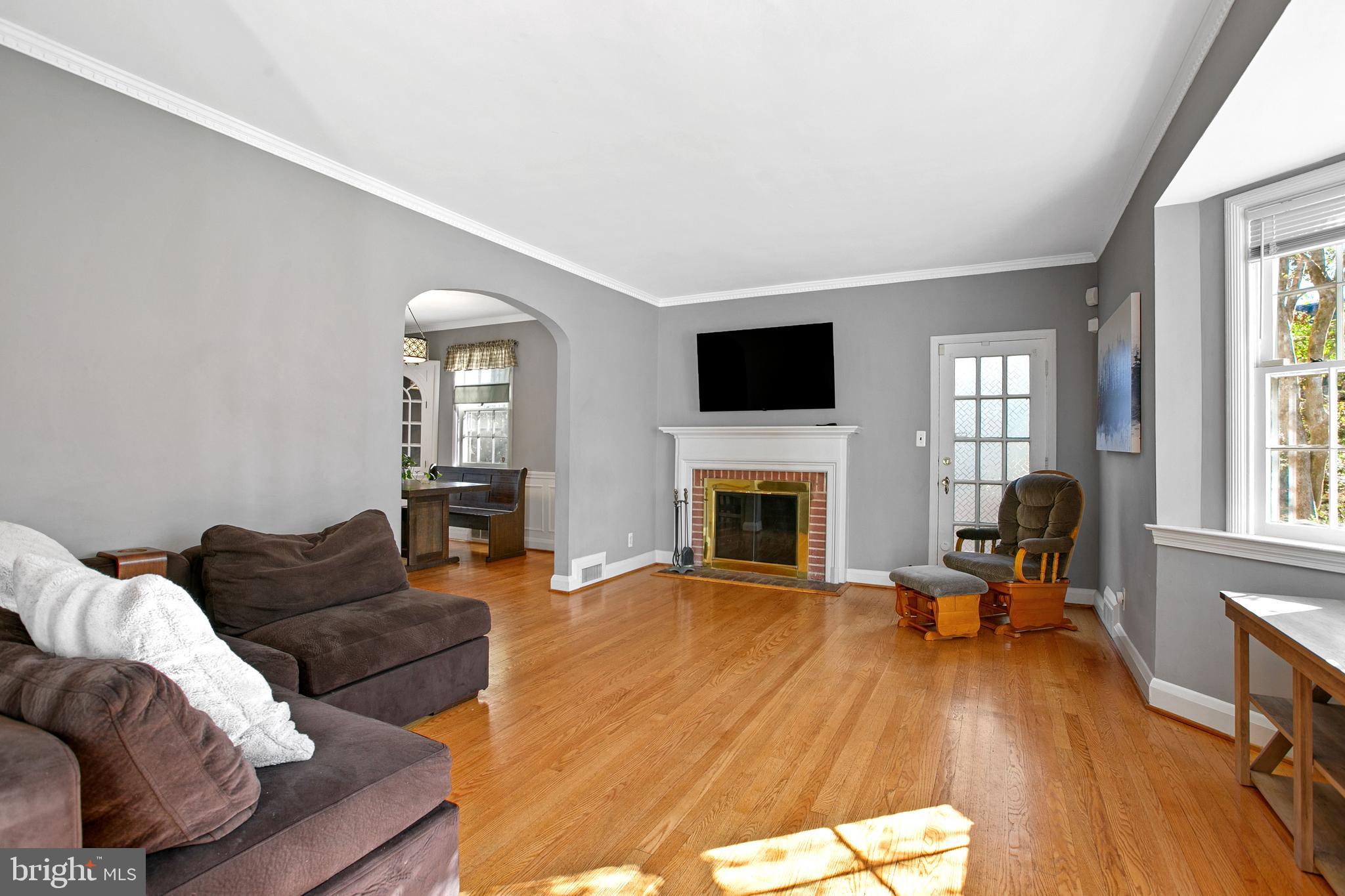 1202 Southview Road Baltimore, MD 21218 - Photo 5 of 40 Gallery Image 5