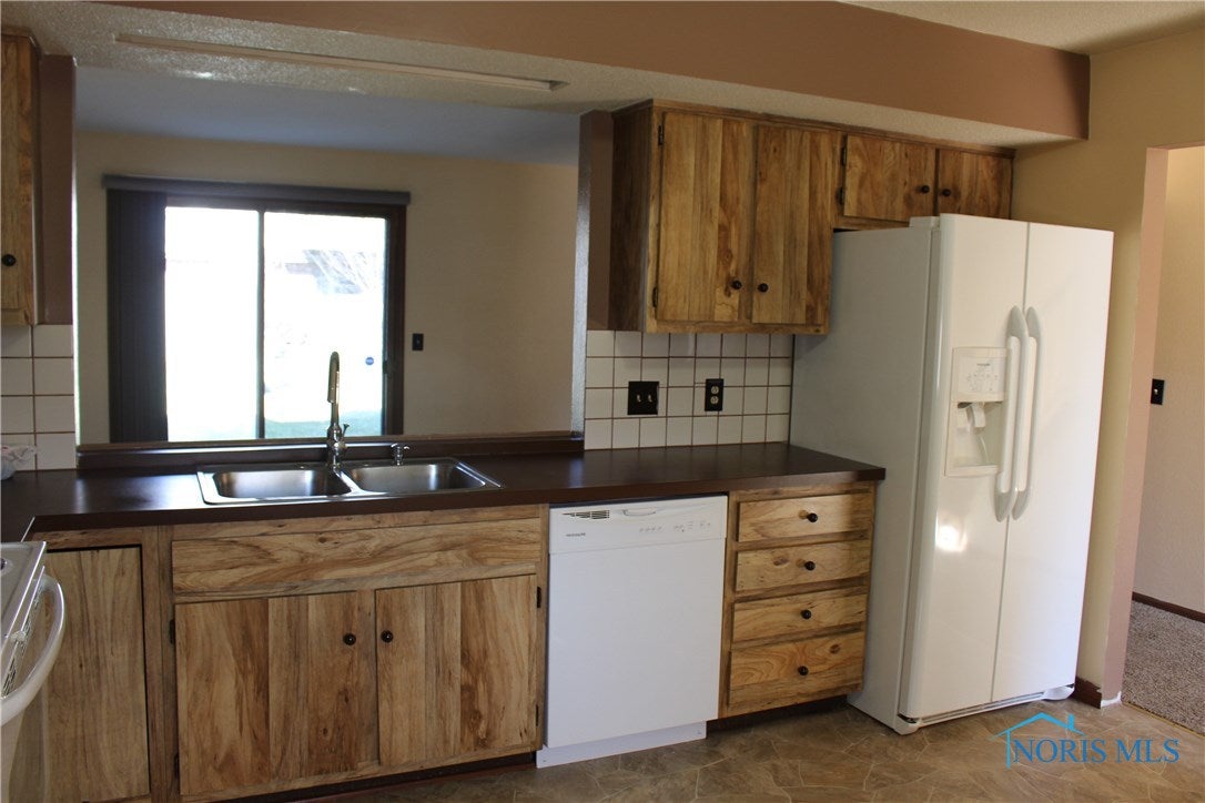 1216 Hidden Ridge Road, Unit C Toledo, OH 43615 - Photo 9 of 19 Gallery Image 9