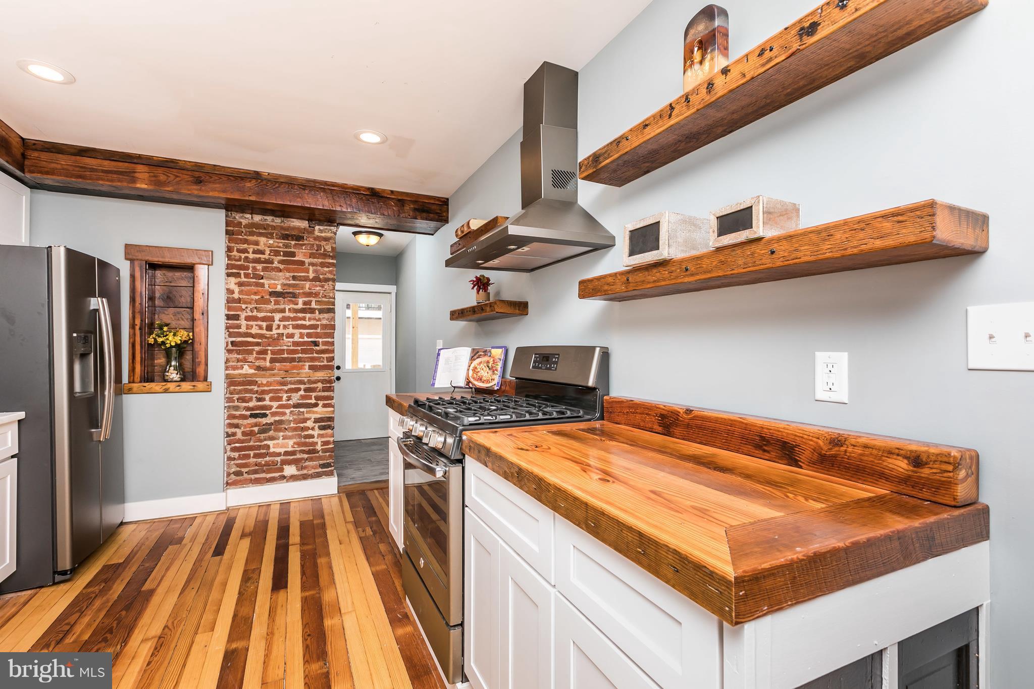 1406 Andre Street Baltimore, MD 21230 - Photo 3 of 25 Kitchen