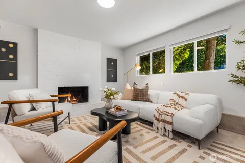 $1,175,000 | 17378 Northeast 160th Street, Woodinville, WA 98072