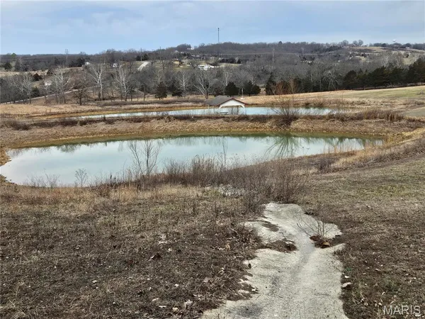 $325,000 | 22625 Redwood Road, Richland, MO 65556