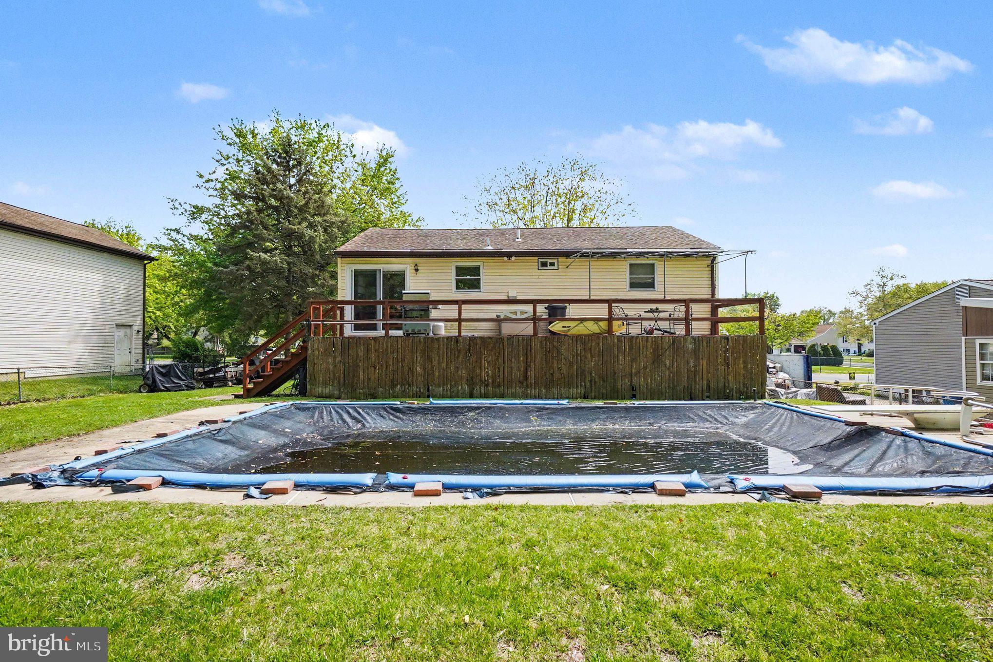 122 West Village Road Elkton, MD 21921 - Photo 29 of 31 Relax by the Large Pool!