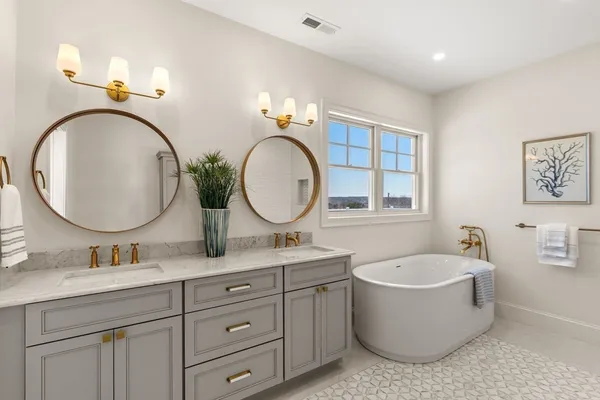 $3,295,000 | 220 Atlantic Street, Gloucester, MA 01930