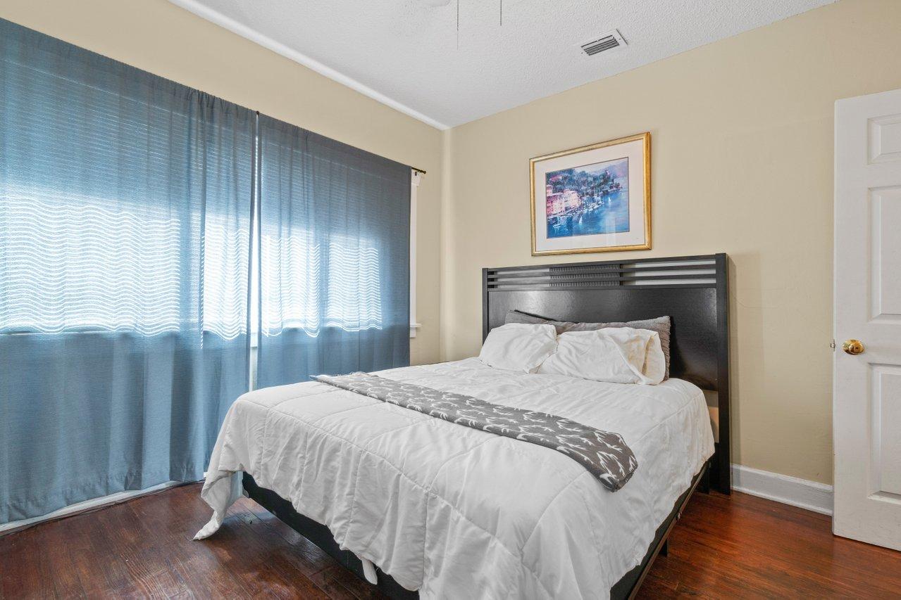 524 Colonial Road West Palm Beach, FL 33405 - Photo 19 of 29 019-524ColonialRoad-WestPalmBeach-FL-334