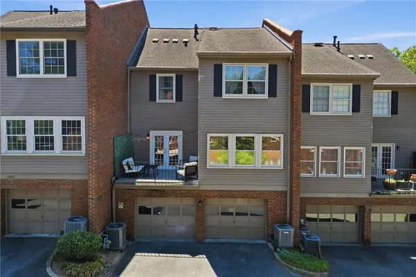 $525,000 | 5211 Glenridge Drive, Atlanta, GA 30342
