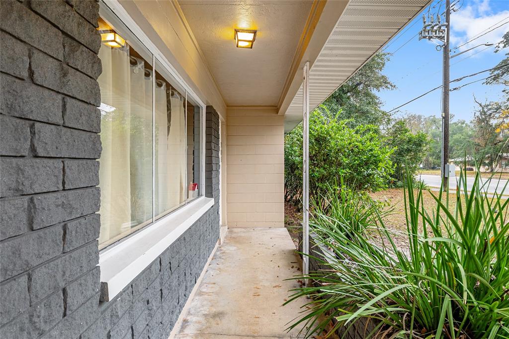 305 Northwest 34th Street Gainesville, FL 32607 - Photo 34 of 43