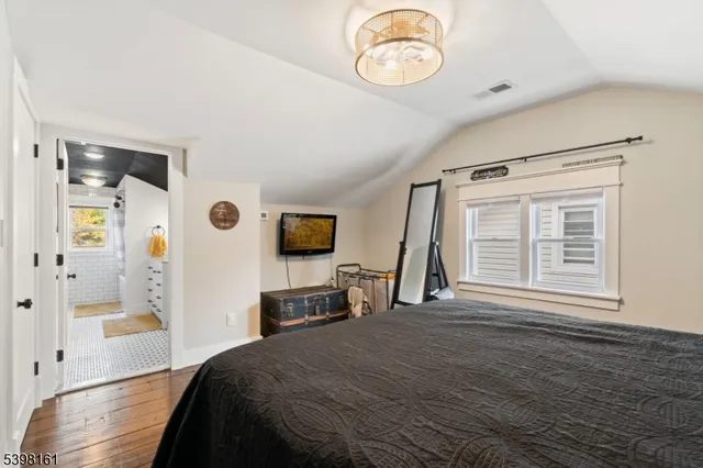 $725,000 | 46 Plainfield Avenue, Metuchen, NJ 08840