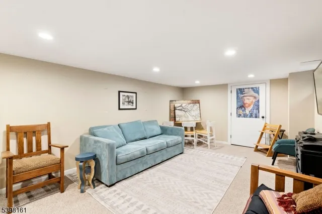 $725,000 | 46 Plainfield Avenue, Metuchen, NJ 08840