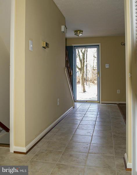 10324 Apple Ridge Road Gaithersburg, MD 20886 - Photo 15 of 24 Interior (General)