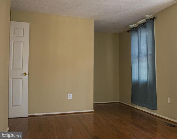 10324 Apple Ridge Road Gaithersburg, MD 20886 - Photo 9 of 24 Bedroom