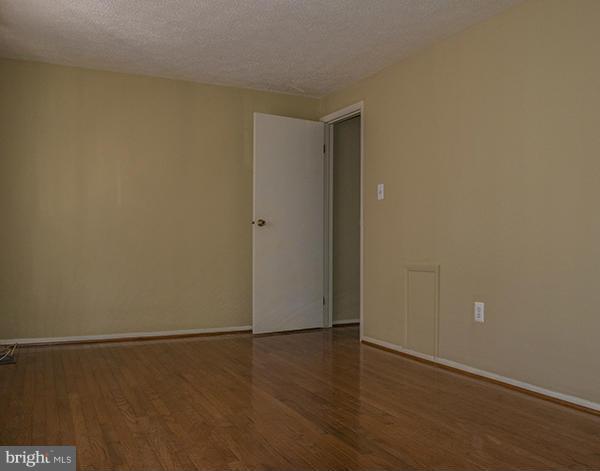 10324 Apple Ridge Road Gaithersburg, MD 20886 - Photo 10 of 24 Bedroom