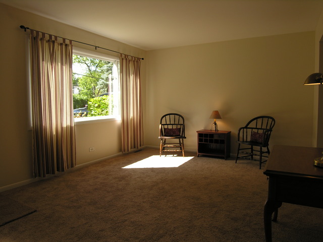 614 Allanson Road Mundelein, IL 60060 - Photo 3 of 19