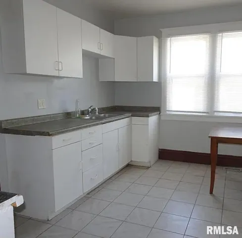 $99,500 | 1625-14 14 1/2 Street, Rock Island, IL 61201