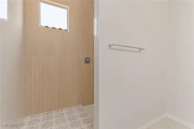 $3,100 | 298 Nine Mile Creek Drive, Las Vegas, NV 89138