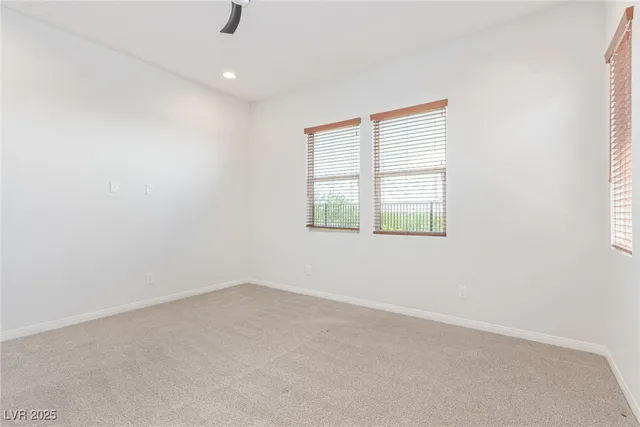 $3,100 | 298 Nine Mile Creek Drive, Las Vegas, NV 89138