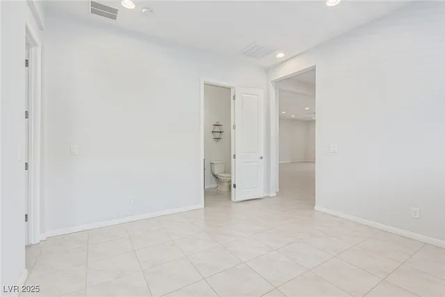 $3,100 | 298 Nine Mile Creek Drive, Las Vegas, NV 89138