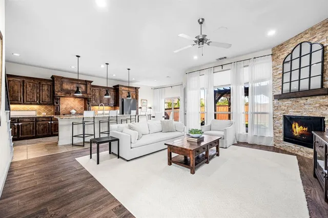 $659,500 | 8 Center Court, Heath, TX 75032