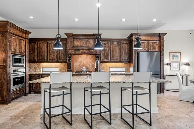 $659,500 | 8 Center Court, Heath, TX 75032