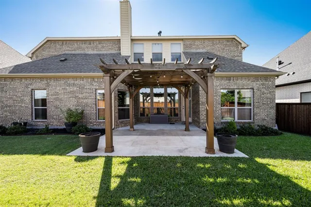 $659,500 | 8 Center Court, Heath, TX 75032