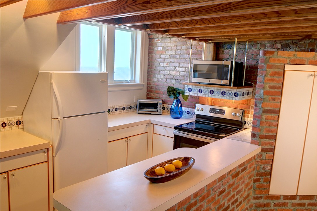 61 Ledge Road, Unit H Newport, RI 02840 - Photo 21 of 27