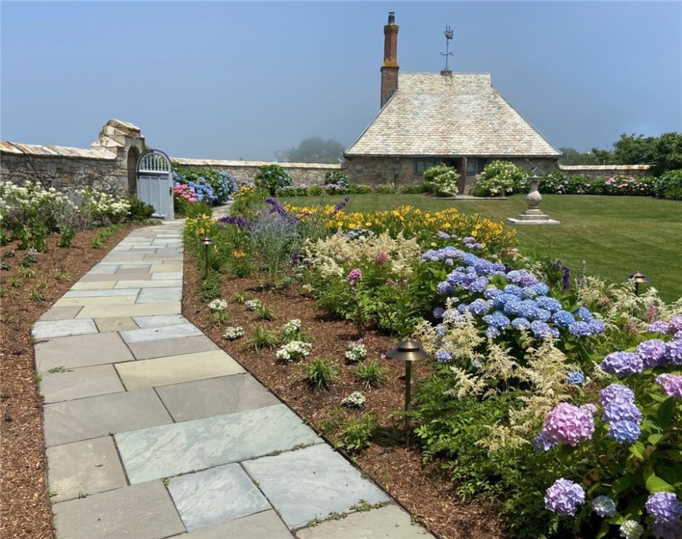 61 Ledge Road, Unit H Newport, RI 02840 - Photo 23 of 27