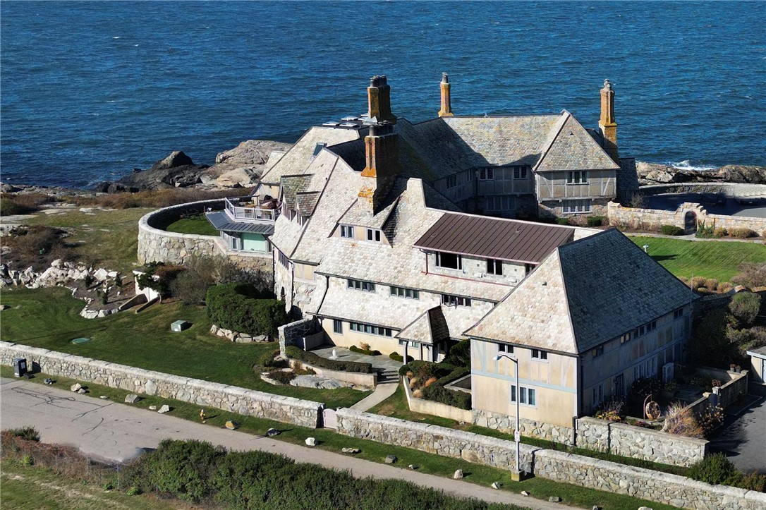 61 Ledge Road, Unit H Newport, RI 02840 - Photo 25 of 27 Ledge Rd