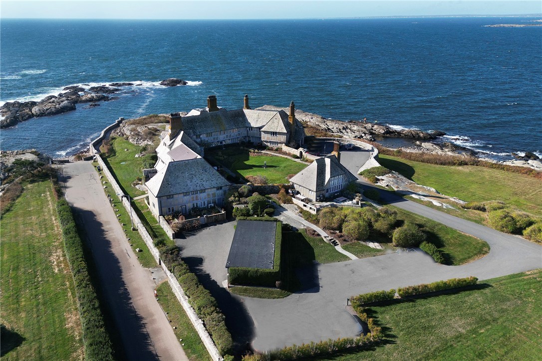 61 Ledge Road, Unit H Newport, RI 02840 - Photo 26 of 27