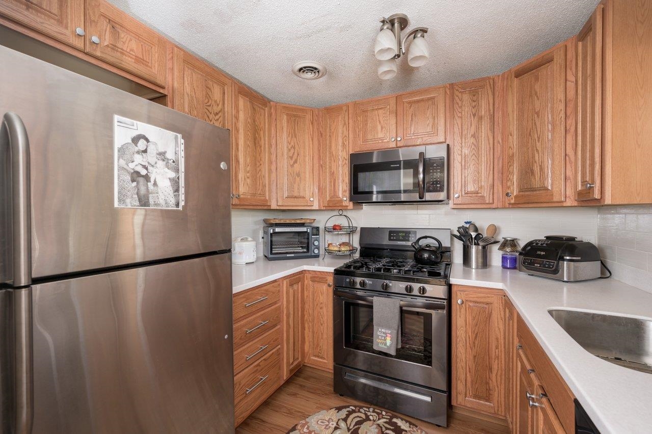 1 Dustin Homestead, Unit 1 Rochester, NH 03867 - Photo 7 of 37