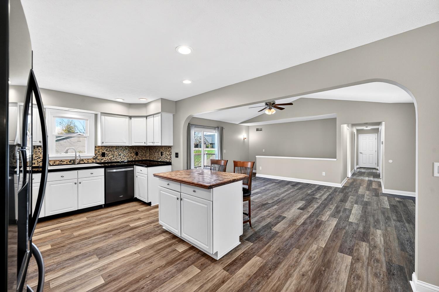 627 Hickory Road Lawrenceburg, IN 47025 - Photo 13 of 48