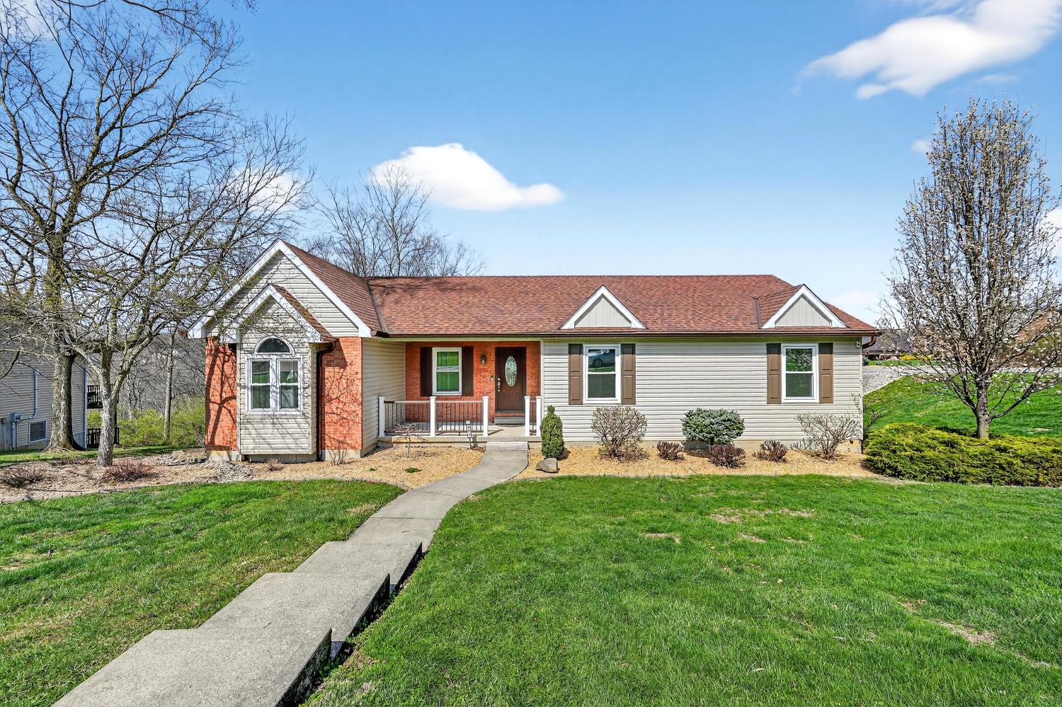 627 Hickory Road Lawrenceburg, IN 47025 - Photo 2 of 48