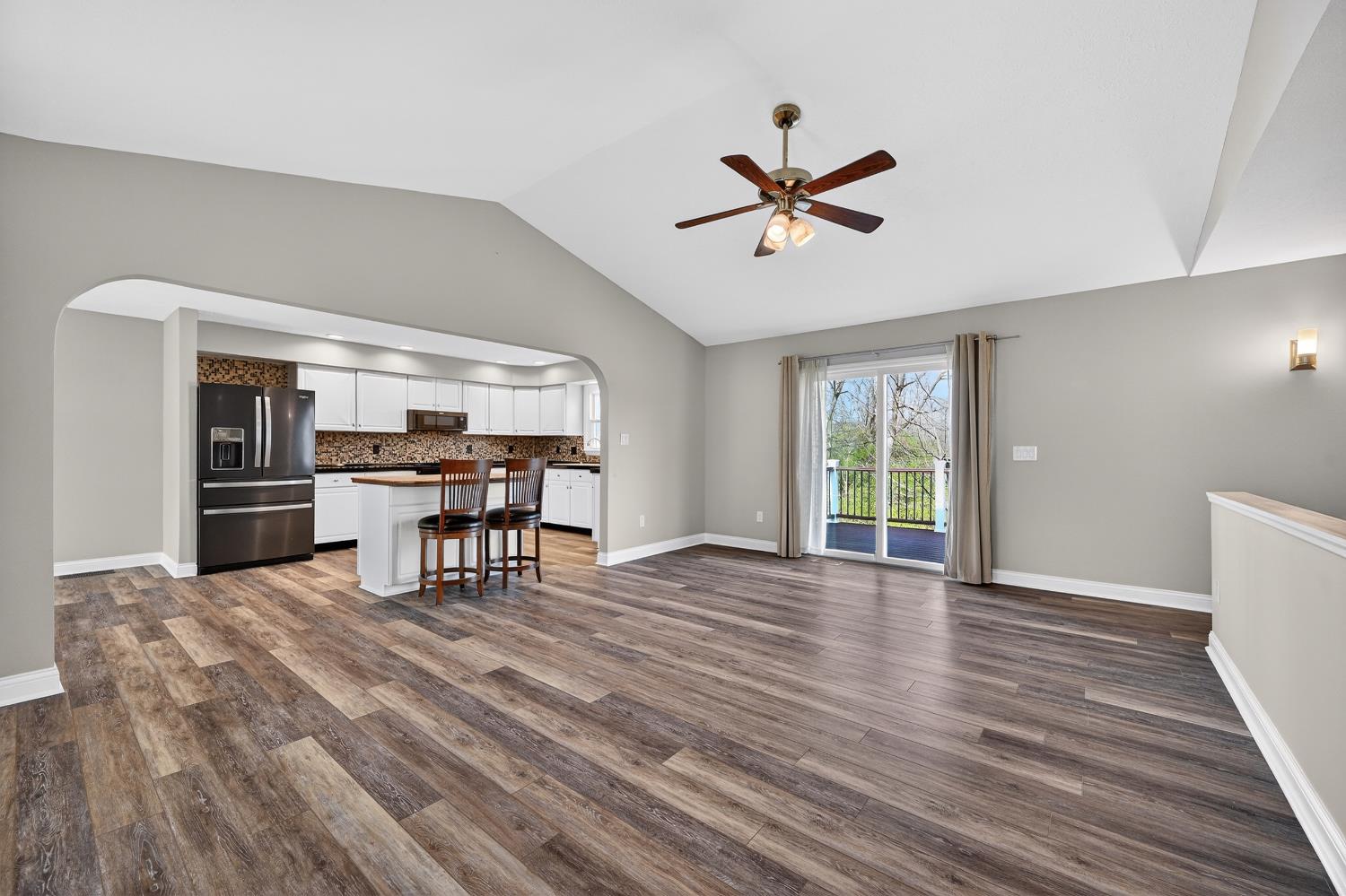 627 Hickory Road Lawrenceburg, IN 47025 - Photo 8 of 48