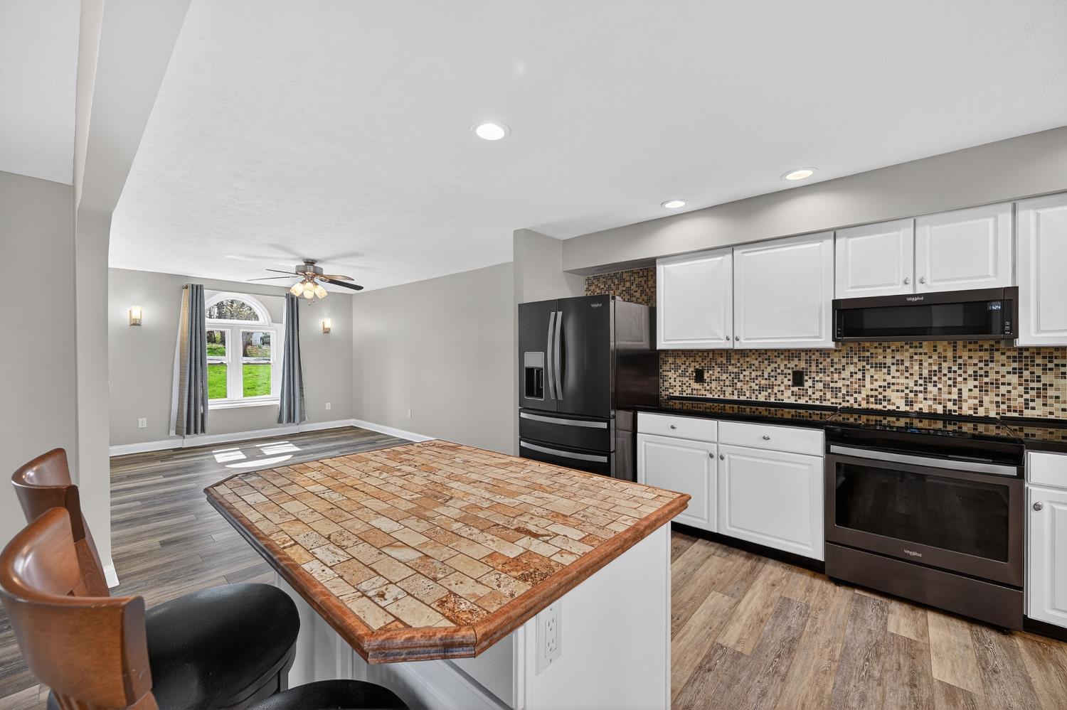 627 Hickory Road Lawrenceburg, IN 47025 - Photo 9 of 48