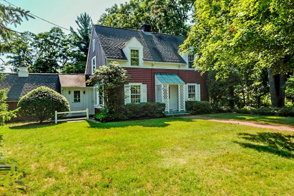 3223 Old Colony Road Kalamazoo, MI 49008 - Photo 1 of 41 3223 Old Colony-1