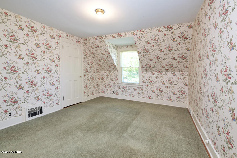 3223 Old Colony Road Kalamazoo, MI 49008 - Photo 22 of 41 3223 Old Colony-22