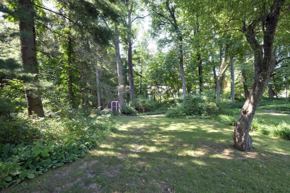 3223 Old Colony Road Kalamazoo, MI 49008 - Photo 38 of 41 3223 Old Colony-38