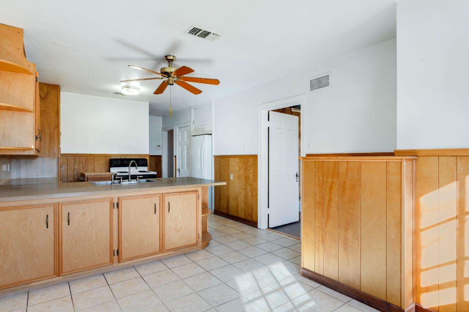 2823 24th Street Lubbock, TX 79410 - Photo 12 of 21 Photo 12