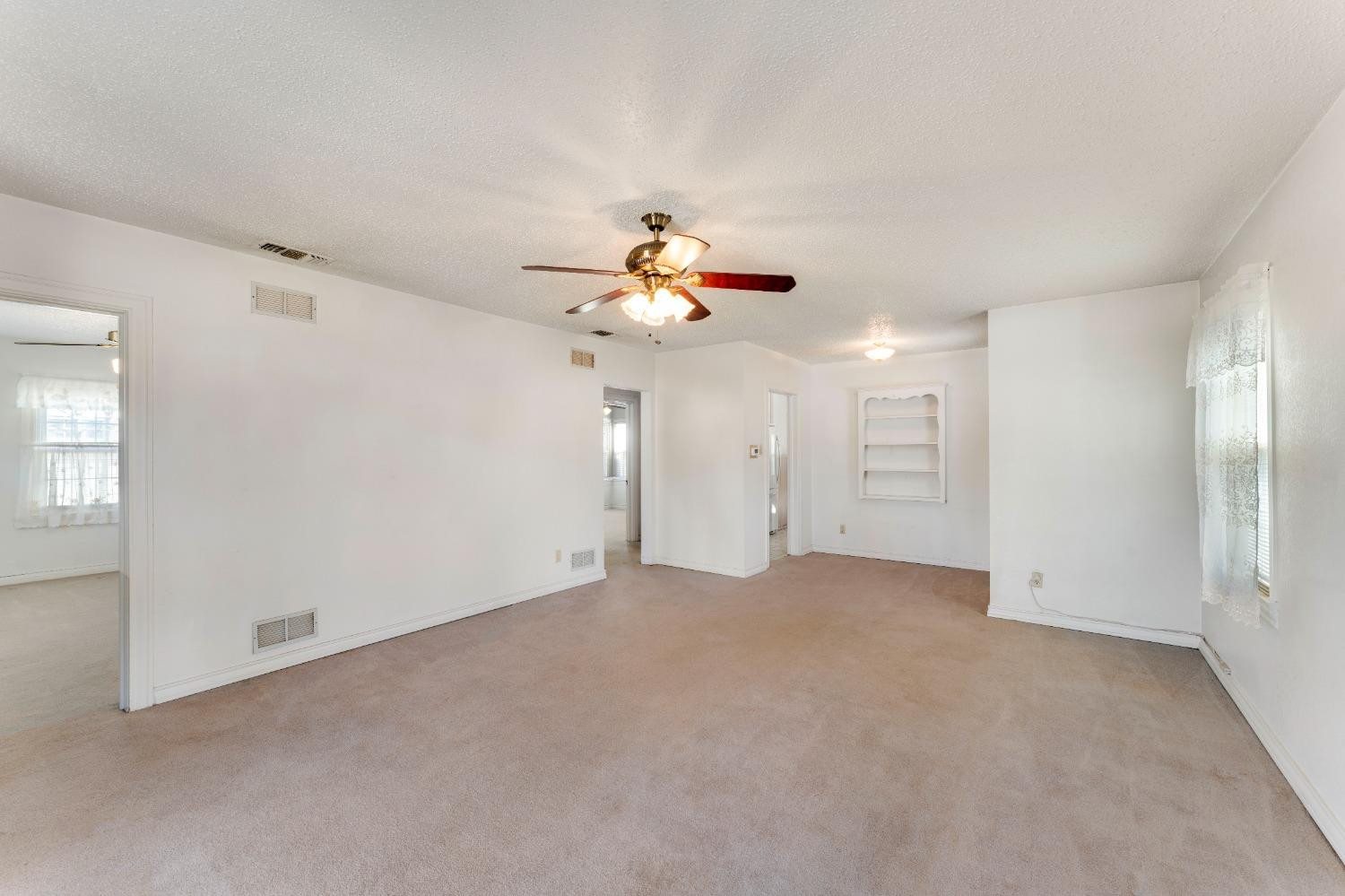 2823 24th Street Lubbock, TX 79410 - Photo 3 of 21 Photo 3
