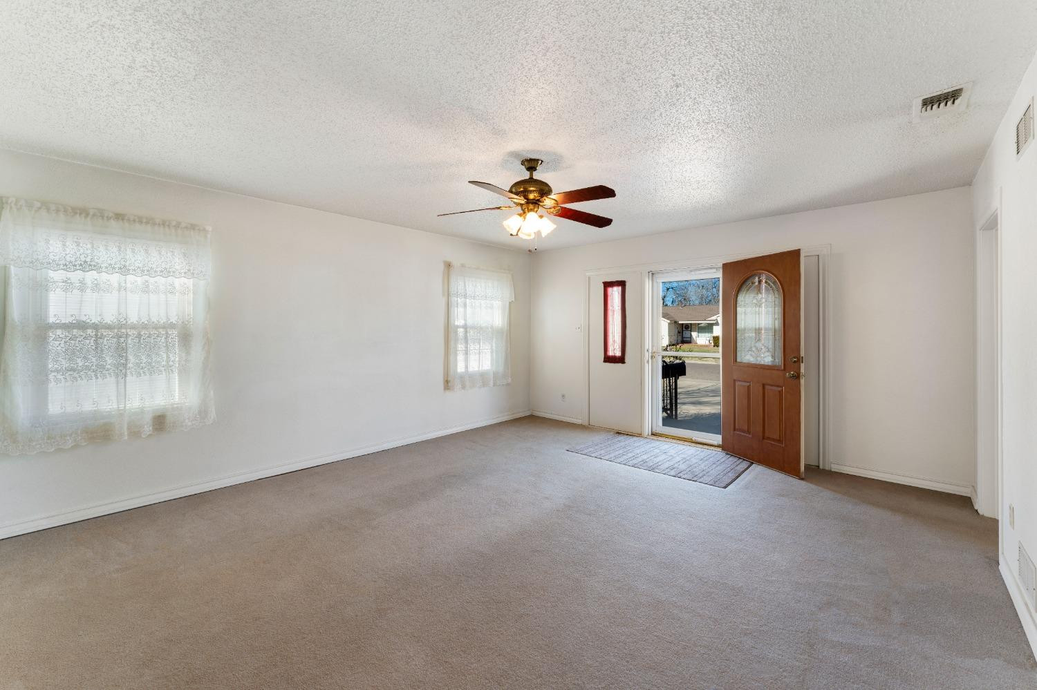 2823 24th Street Lubbock, TX 79410 - Photo 5 of 21 Photo 5