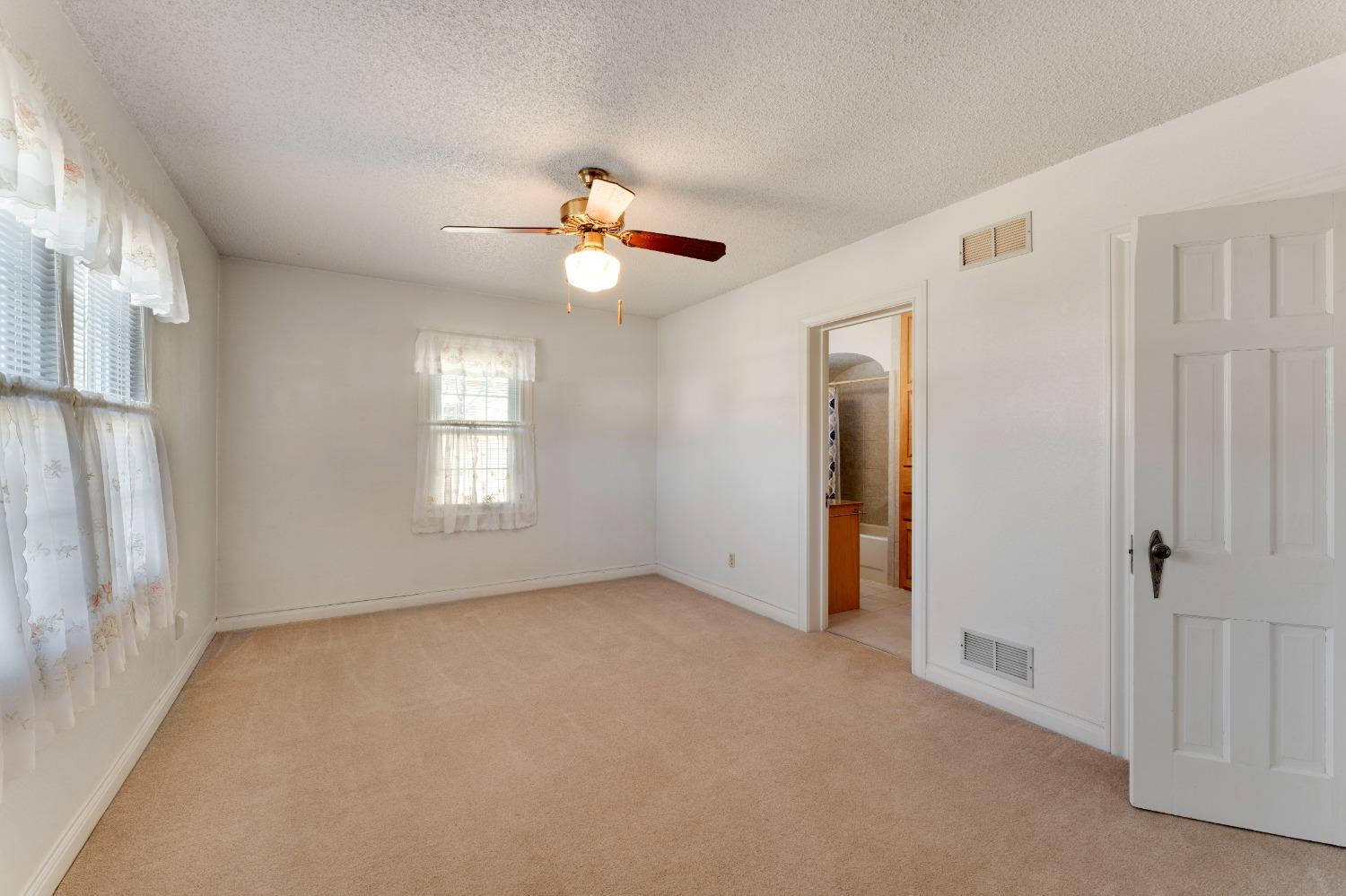 2823 24th Street Lubbock, TX 79410 - Photo 6 of 21 Photo 6