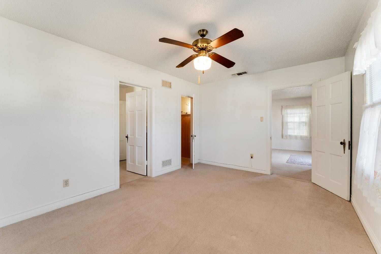 2823 24th Street Lubbock, TX 79410 - Photo 7 of 21 Photo 7