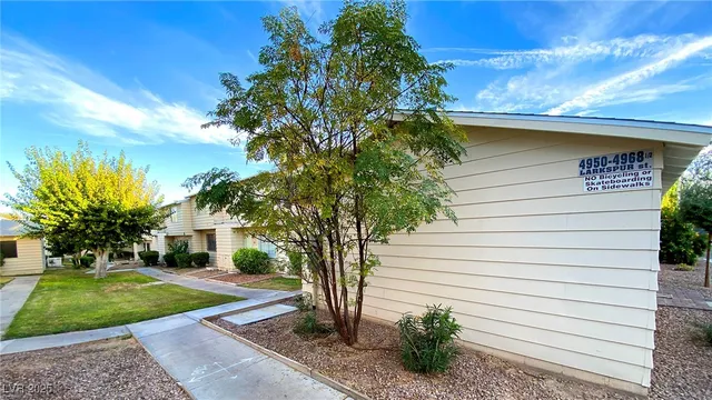 $1,450 | 4954 Larkspur Street, Las Vegas, NV 89120