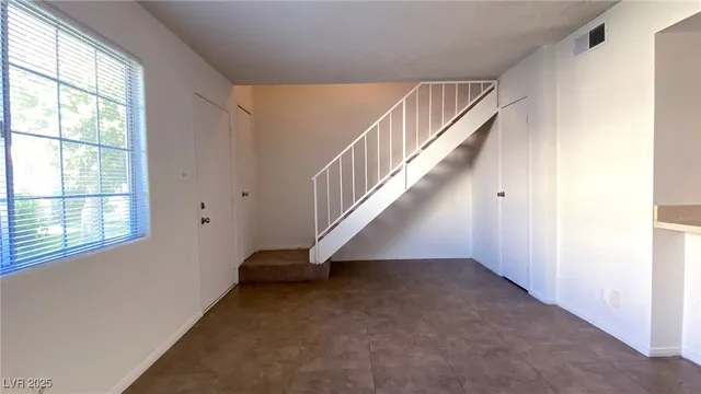 $1,400 | 4954 Larkspur Street, Las Vegas, NV 89120