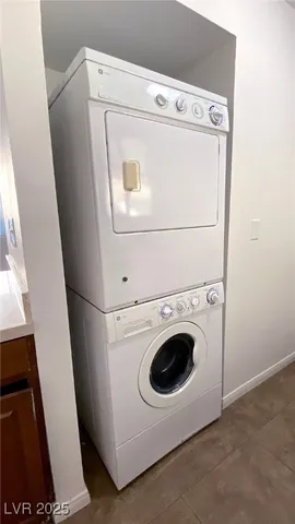 $1,400 | 4954 Larkspur Street, Las Vegas, NV 89120