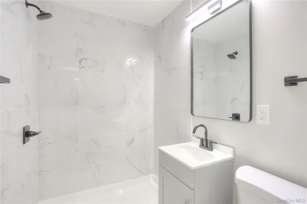 $559,000 | 170 Kearsing Parkway, Unit B, Monsey, NY 10952