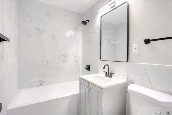 $559,000 | 170 Kearsing Parkway, Unit B, Monsey, NY 10952