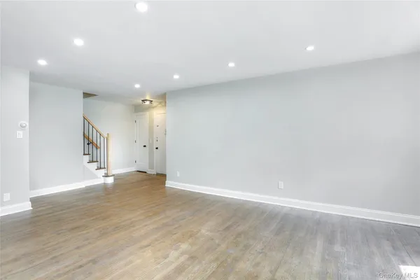 $559,000 | 170 Kearsing Parkway, Unit B, Monsey, NY 10952