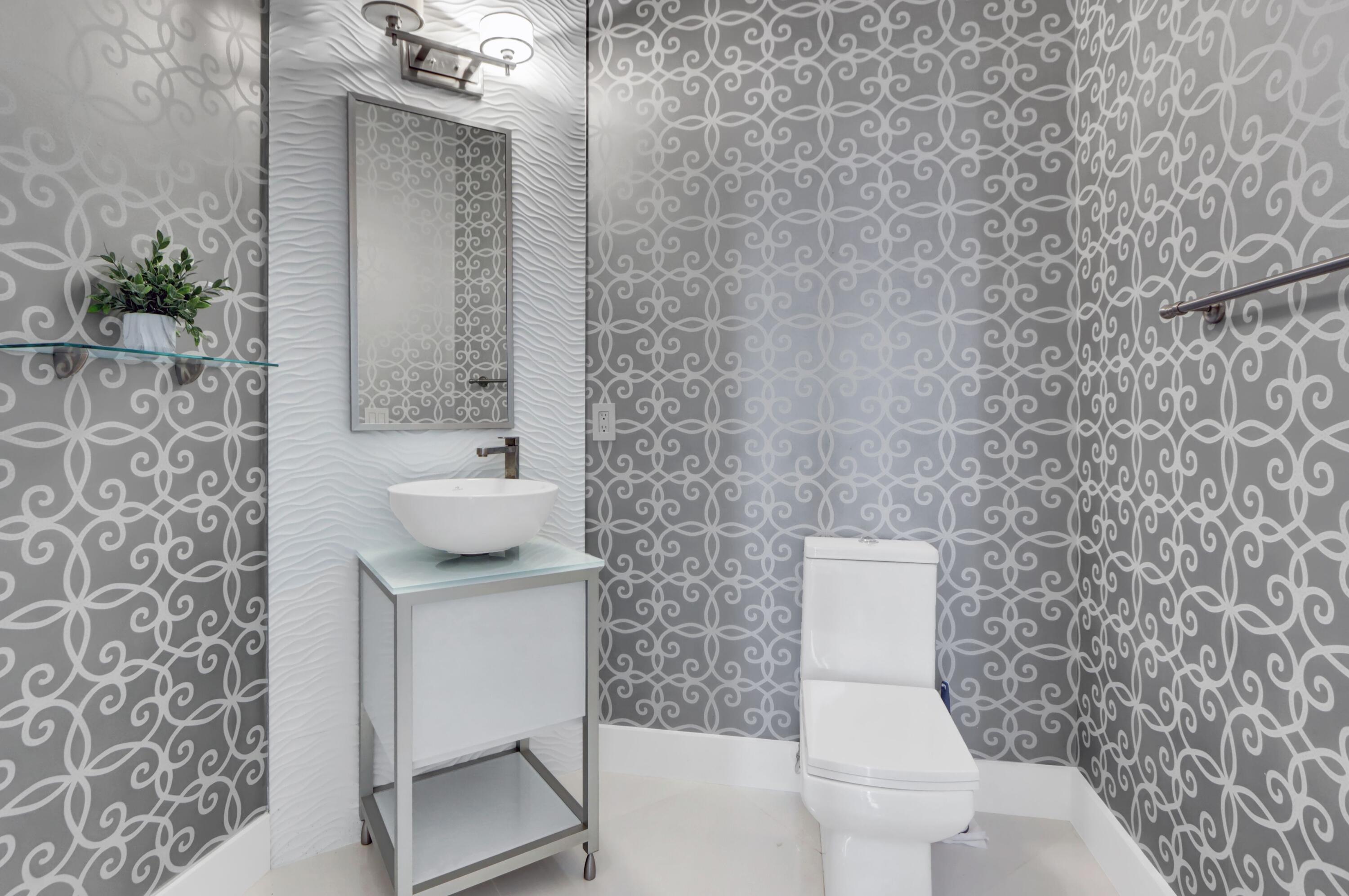 6564 Somerset Circle Boca Raton, FL 33496 - Photo 6 of 39 Powder Room