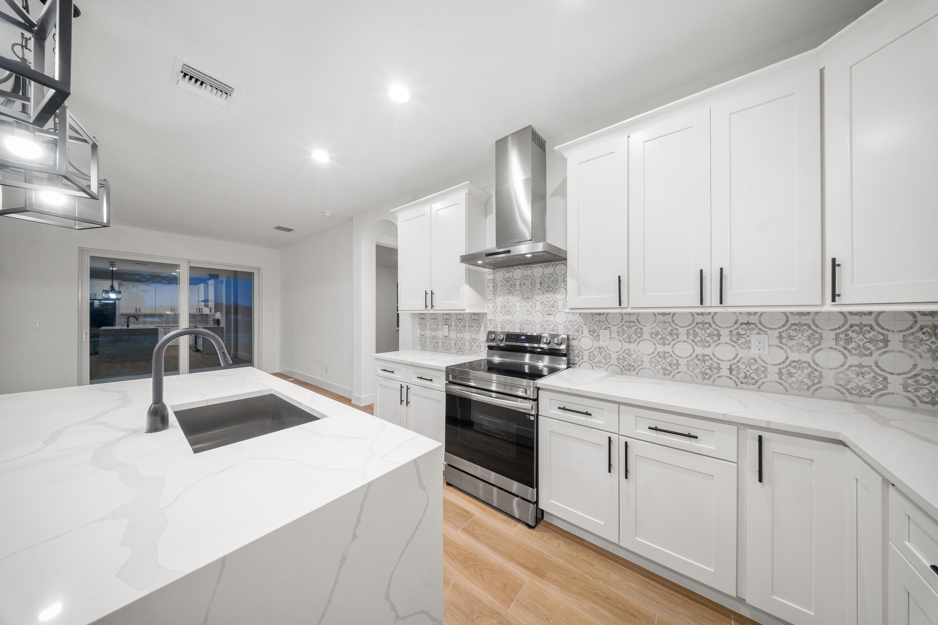 10619 Sugar Pine Drive Fort Pierce, FL 34945 - Photo 9 of 44 kitchen 7