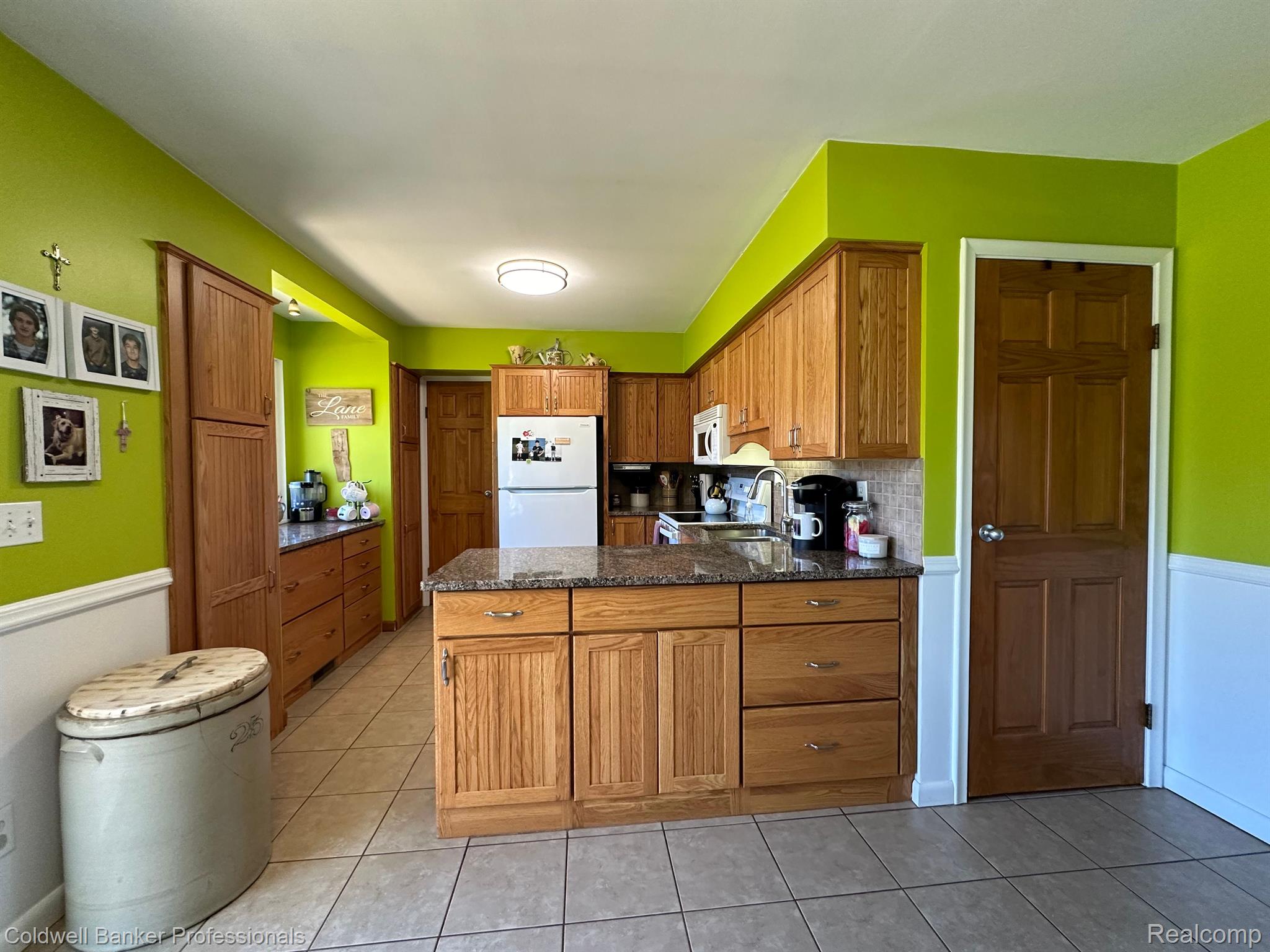 3198 Ludwig Road Oxford, MI 48371 - Photo 9 of 47 Gallery Image 9