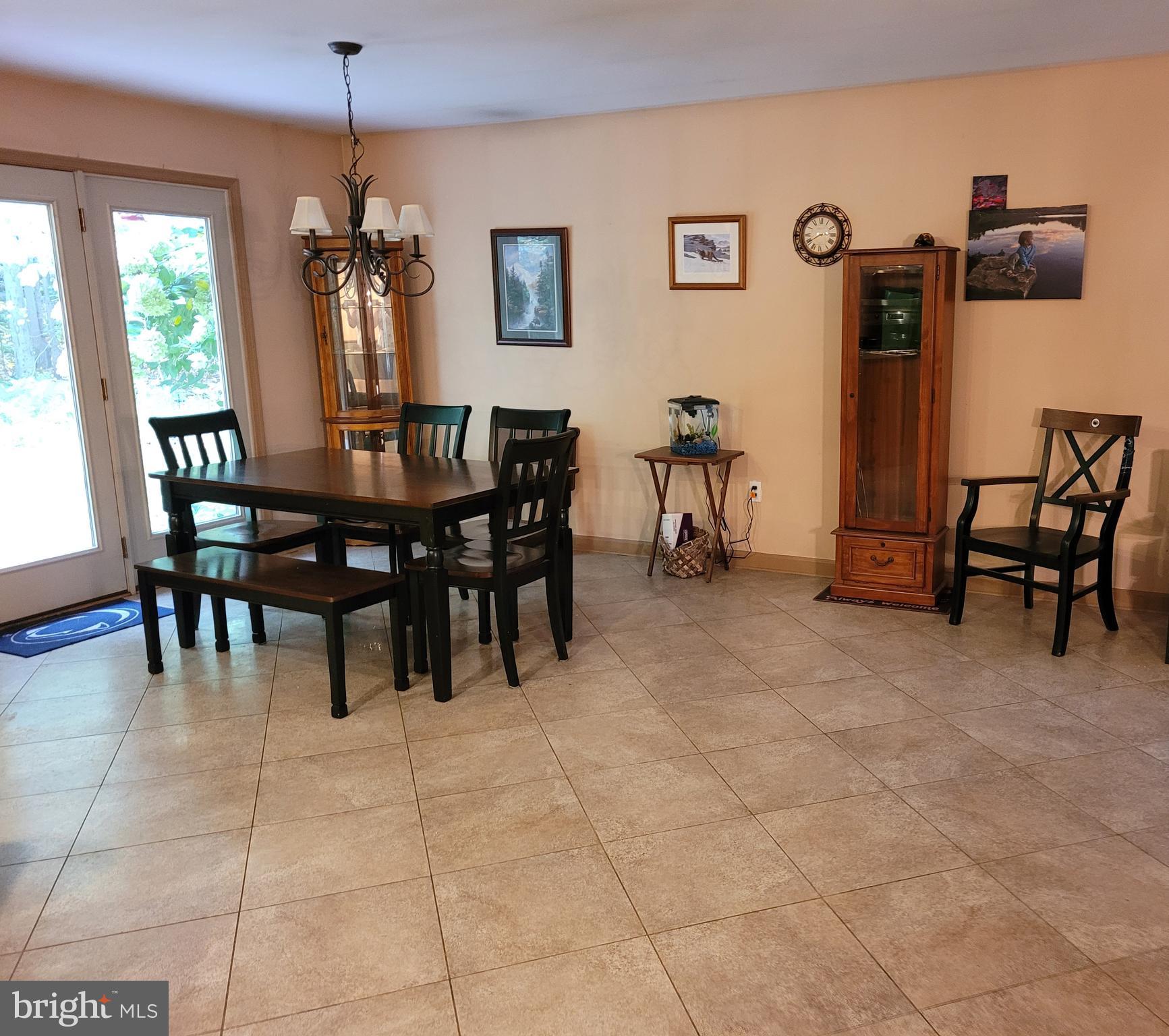 24 Cardinal Road Pine Grove, PA 17963 - Photo 9 of 20 Dining Room Area